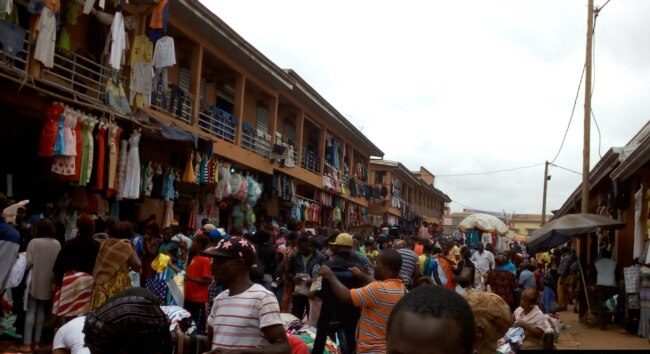 The Rubble of Molo Market in Yaoundé: Traders Face Uncertain Future After Demolitions