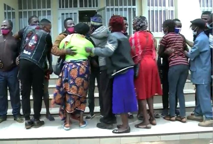 Freed Cameroon Captives Says Separatists Chopped Off Their Ears and Fingers - Vimarsana News