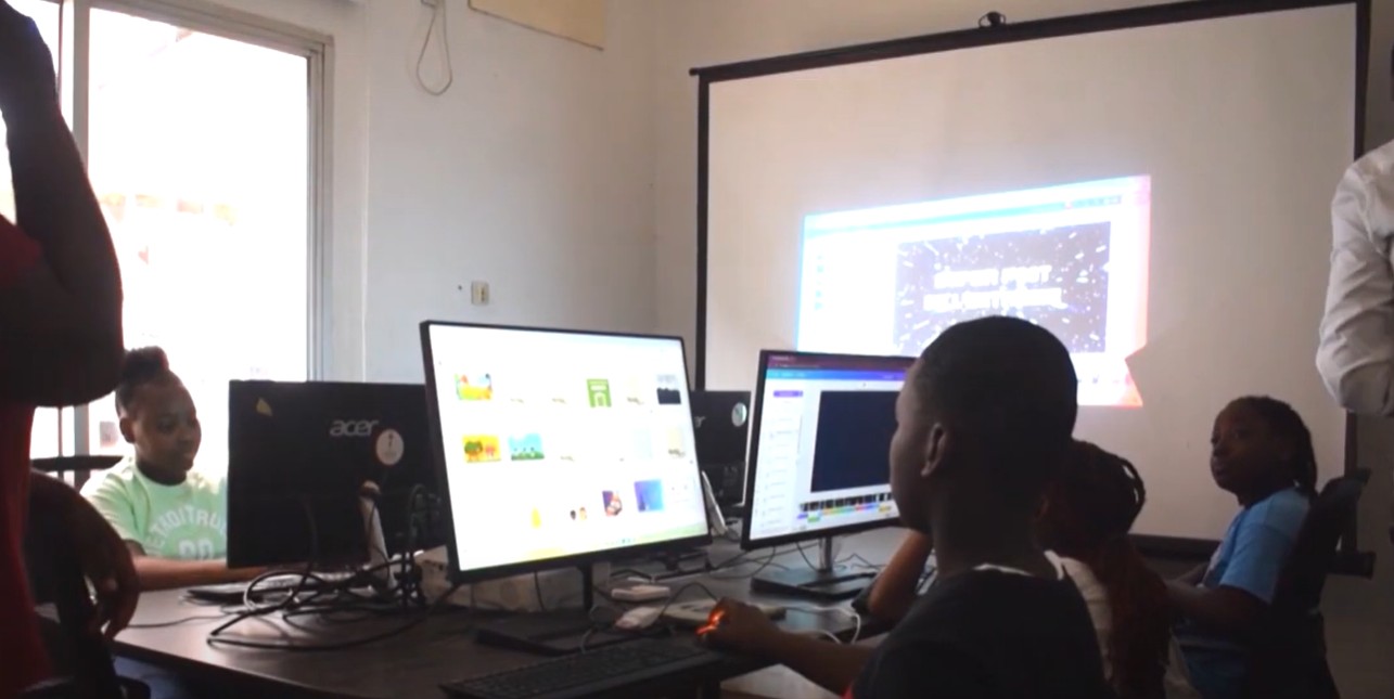 Cameroon’s Young Innovators: Pioneering a Future with Tech Education! Cameroon’s Young Innovators: Pioneering a Future with Tech Education!