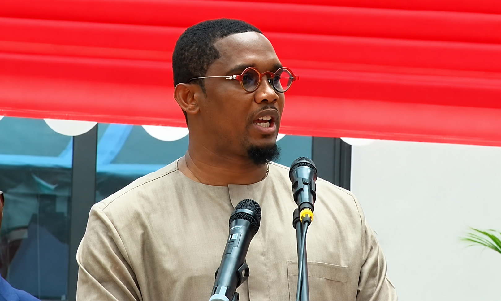 Un nouveau toit pour l’esprit indomptable : La FECAFOOT inaugure son siège moderne à Yaoundé