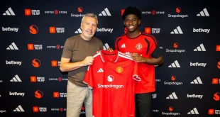 Carlos Baleba rejoint Manchester United : un nouveau chapitre à Old Trafford
